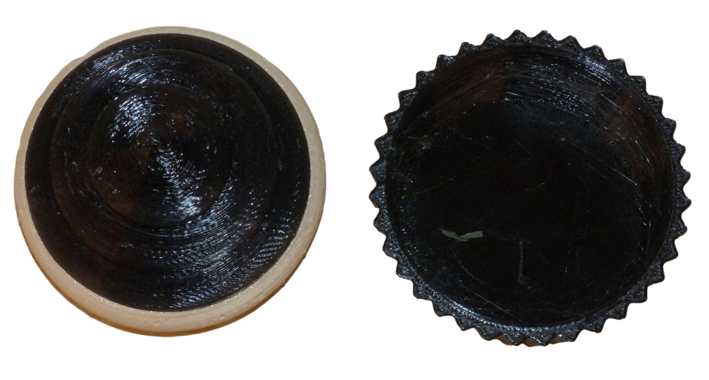 Cupcake-shaped Gift Box with Screw-On Top for Gifts and Decoration